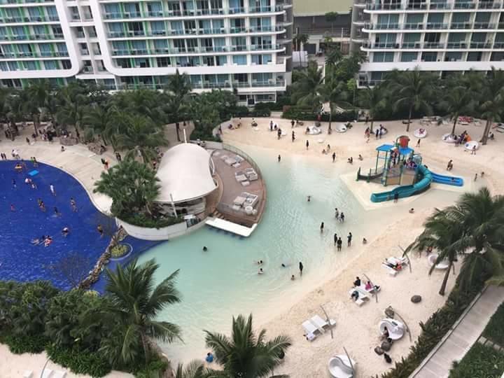 Azure Urban Resort Res. Paranaque City Bagian luar foto