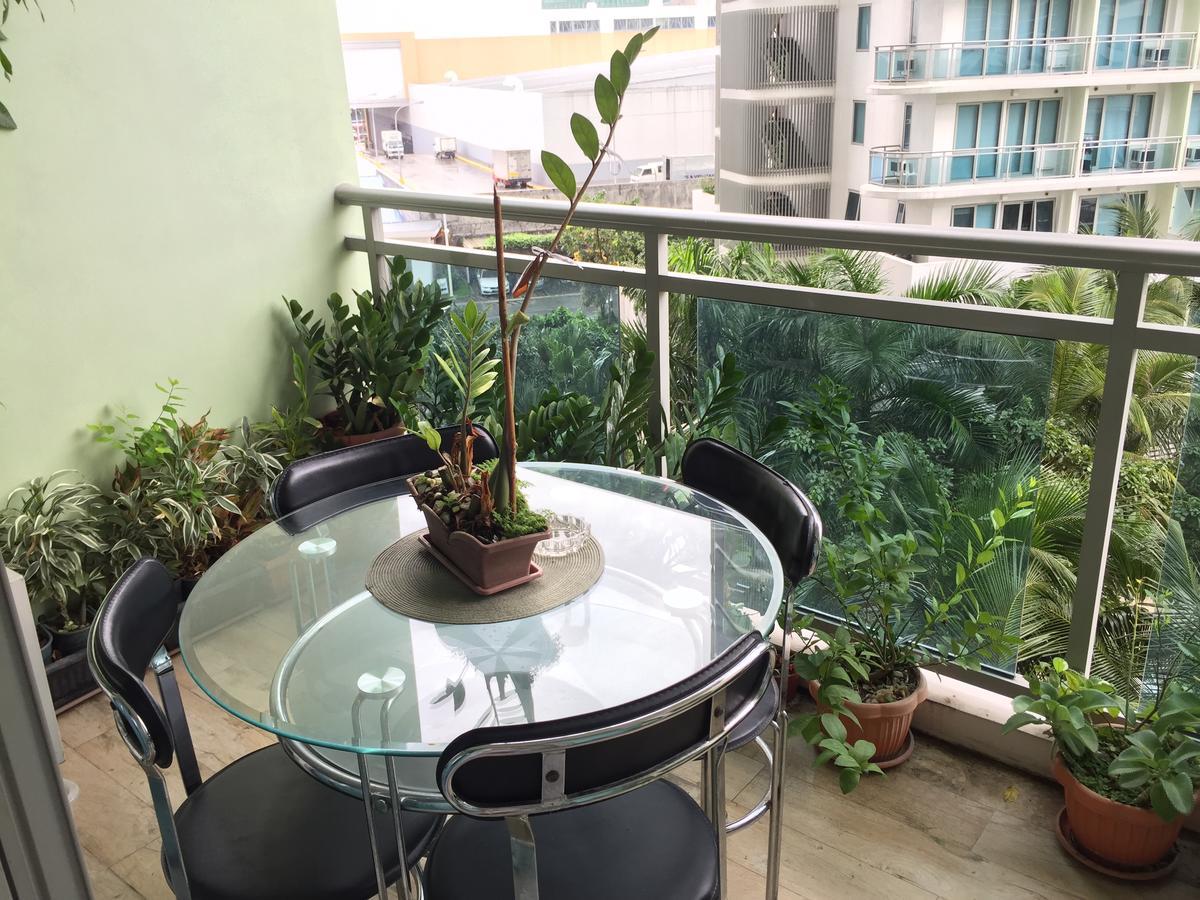 Azure Urban Resort Res. Paranaque City Bagian luar foto