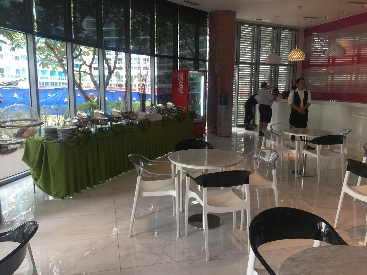 Azure Urban Resort Res. Paranaque City Bagian luar foto