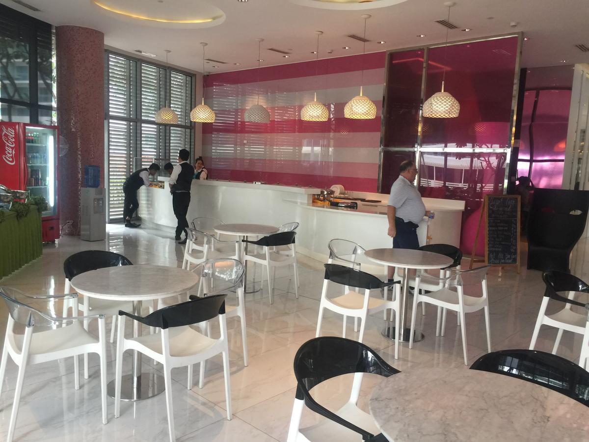 Azure Urban Resort Res. Paranaque City Bagian luar foto