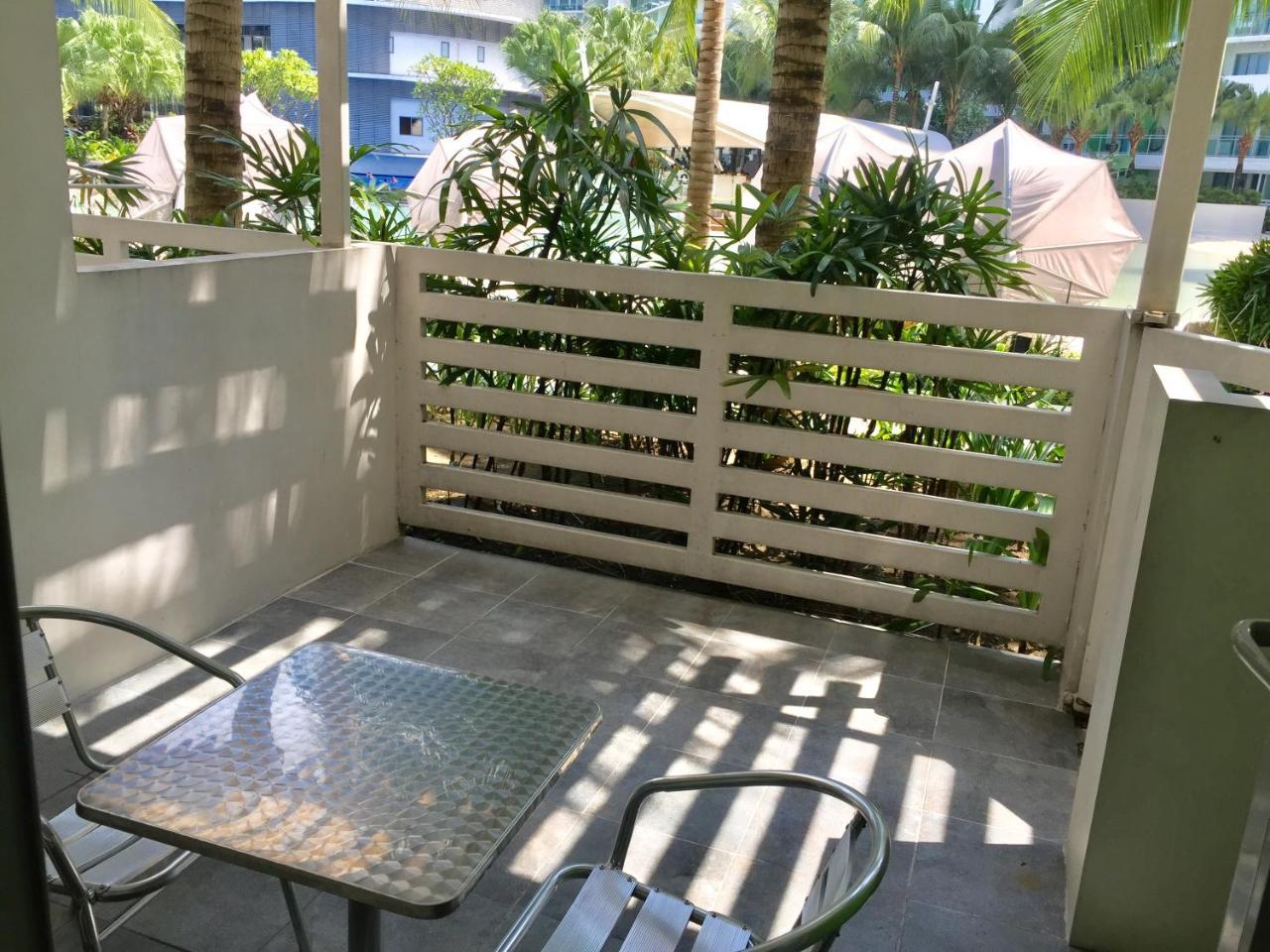 Azure Urban Resort Res. Paranaque City Bagian luar foto