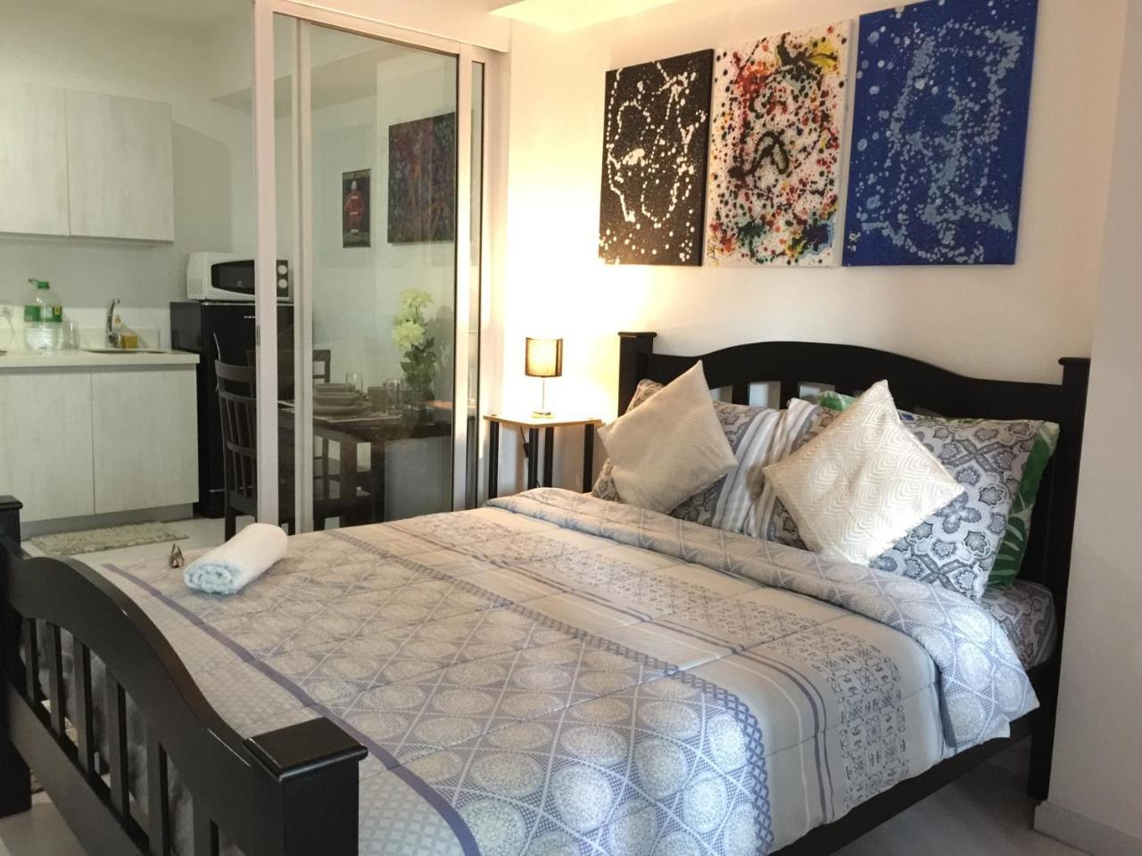 Azure Urban Resort Res. Paranaque City Bagian luar foto