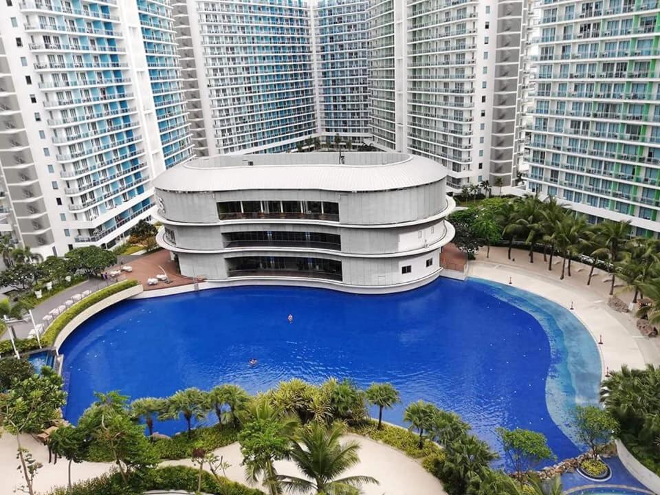 Azure Urban Resort Res. Paranaque City Bagian luar foto