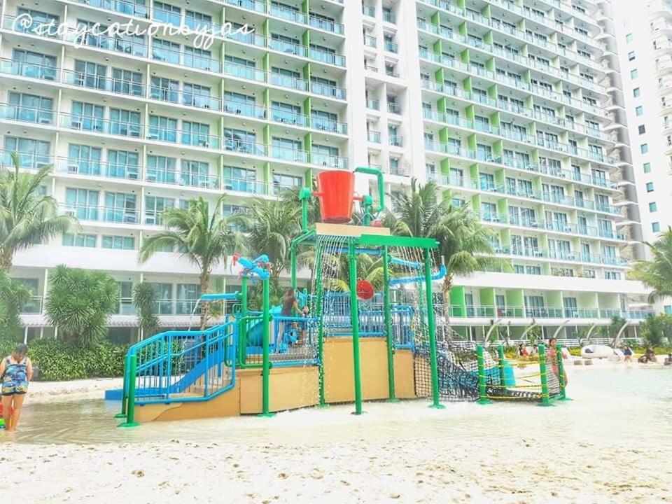 Azure Urban Resort Res. Paranaque City Bagian luar foto
