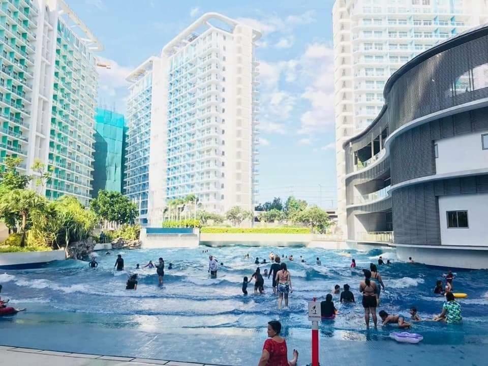 Azure Urban Resort Res. Paranaque City Bagian luar foto